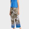 Marc Cain calça com design de palmeira pó claro azul roupas 4P8PV0693 Marc Cain Tops